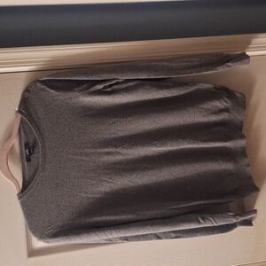 Women's Gray Sweater**